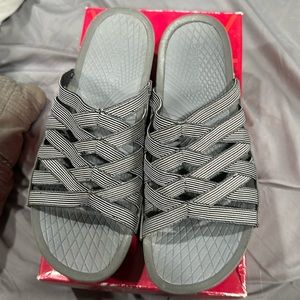 Baretraps Beverly sandals